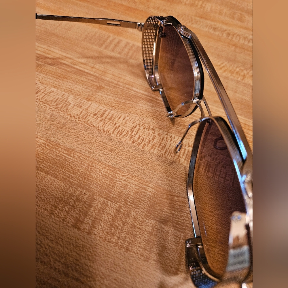 Chic Gray Gradient Aviator Sunglasses - image 6